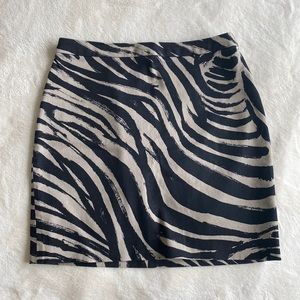 18.H&M Zibra print mini skirt